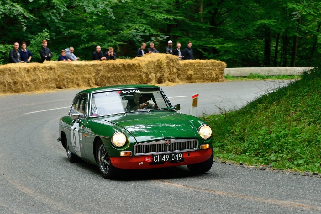 MG B var for 50 år siden en uhyre populær sportsvogn. Ole Wichmann fra Sydals stiller op i denne MG B GT fra 1971.
(Foto: Michael Eisenberg)